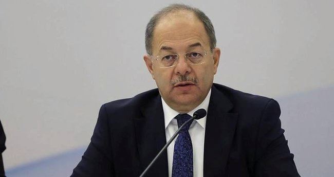 ‘Sen savcı mı hâkim misin?’