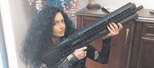 Filiz Aker’in yeğeni Dora Ercan’ın fotoğrafları şoke etti ile ilgili görsel sonucu