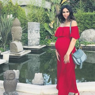 Yaz hamilesi olarak uçuş uçuş elbiseler giyiyorum