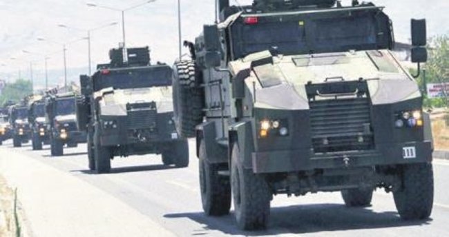 Sınır birliklerini ‘tören’ bahanesiyle çektiler