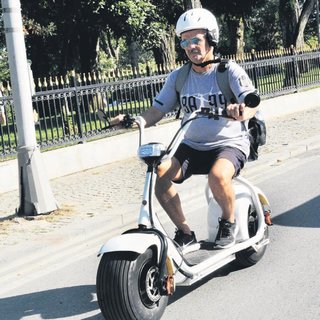 Modaya Algöz de uydu
