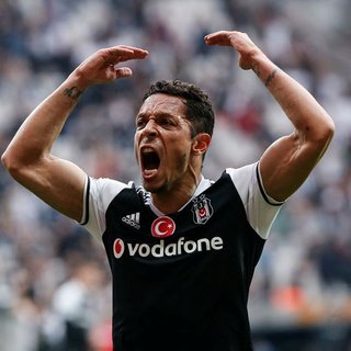 Çinliler çıldırmış olmalı! Adriano...