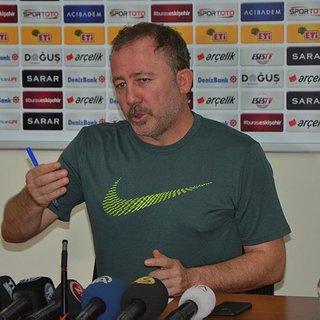 Sergen Yalçın Süper Lig'e...