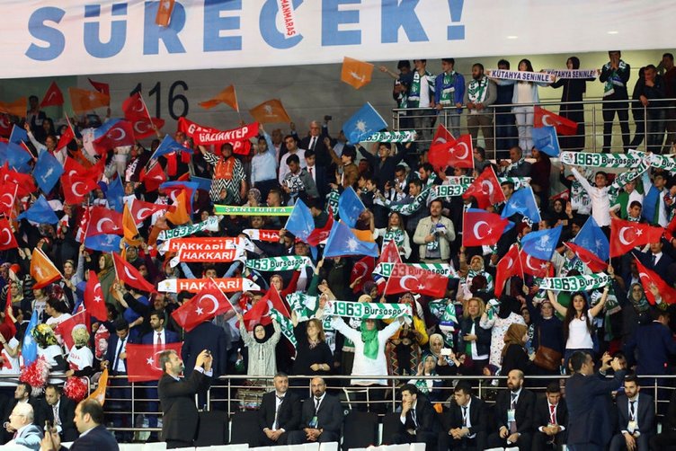 İşte tarihi kongreden görüntüler!