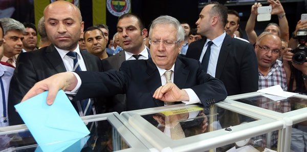 Ali Koç'un ardından Aziz Yıldırım'dan 2 dev hamle!