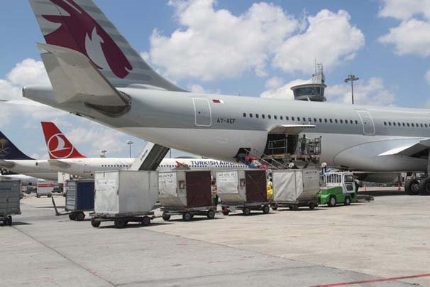 Dev kargo uçakları ile 8 günde Türkiye'den Katar'a 40 sefer yapıldı