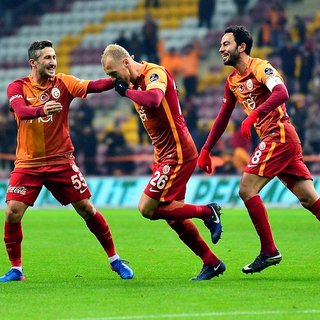 Galatasaray - Akhisar Belediyespor (Canlı)