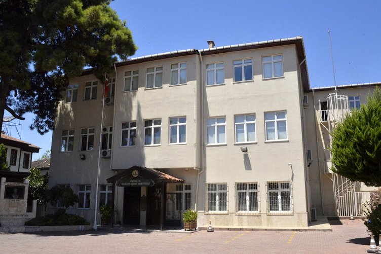 Özel mülkiyet inşaatında antik tiyatro kalıntıları