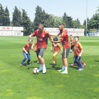 Sahaların yıldızı ünlü babalar