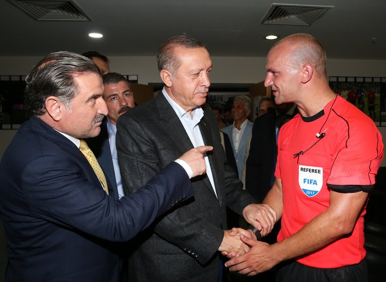 Cumhurbaşkanı Erdoğan Fenerbahçe maçında