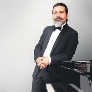 Paraşütlü konser