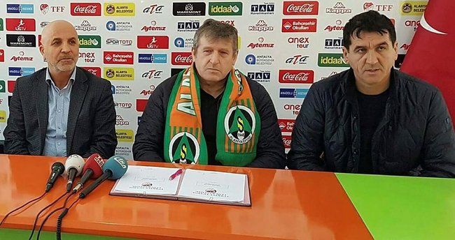 Alanyaspor, Saffet Susiç ile anlaştı