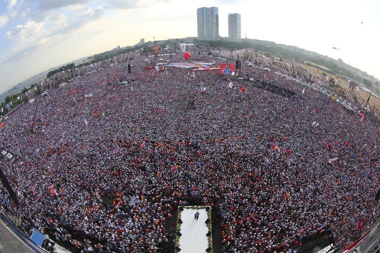 Geçmişten bugüne fotoğraflarla AK Parti