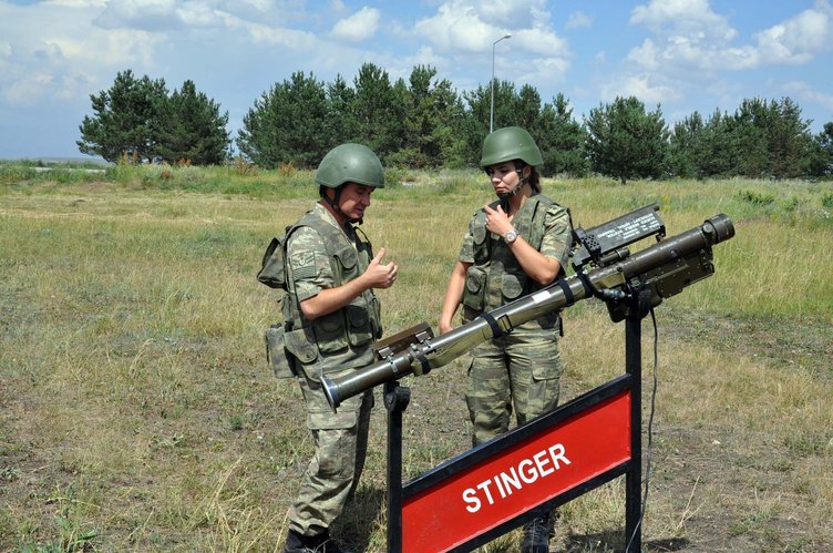 İşte sınırda kuş uçurtmayan kadın komutanlar