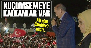 Cumhurbaşkanı Erdoğan balkonda halka hitap etti