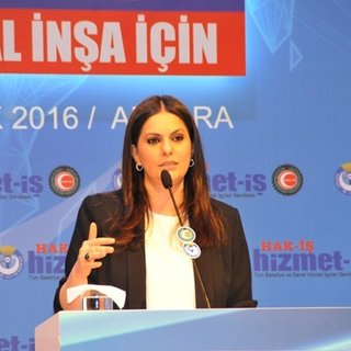 Jülide Sarıeroğlu Çalışma ve Sosyal Güvenlik Bakanı oldu