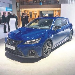 Lexus’dan hibrit şovu