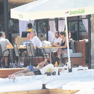 Başkan dostlarıyla keyifte