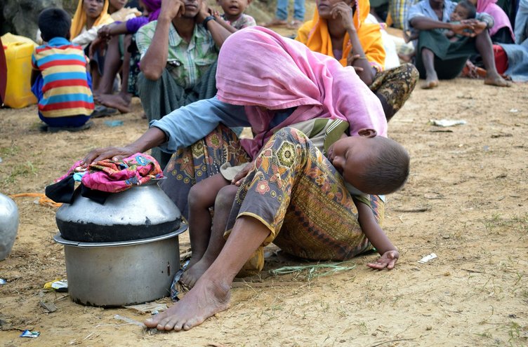 Rohingya Müslümanları’ndan çağrı: TÜRKİYE BU SOYKIRIMI DURDURABİLİR