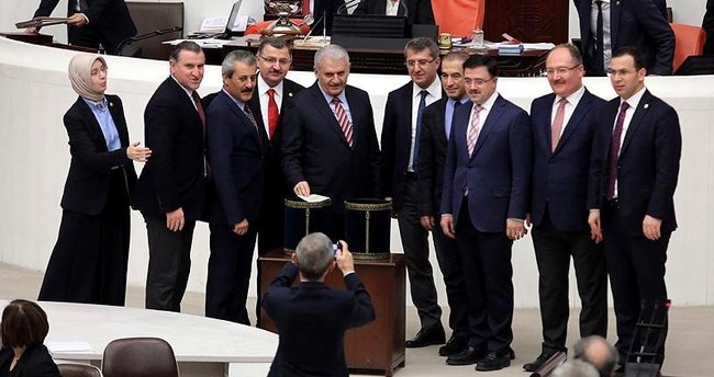 Anayasa değişikliği teklifinin 11. maddesi kabul edildi