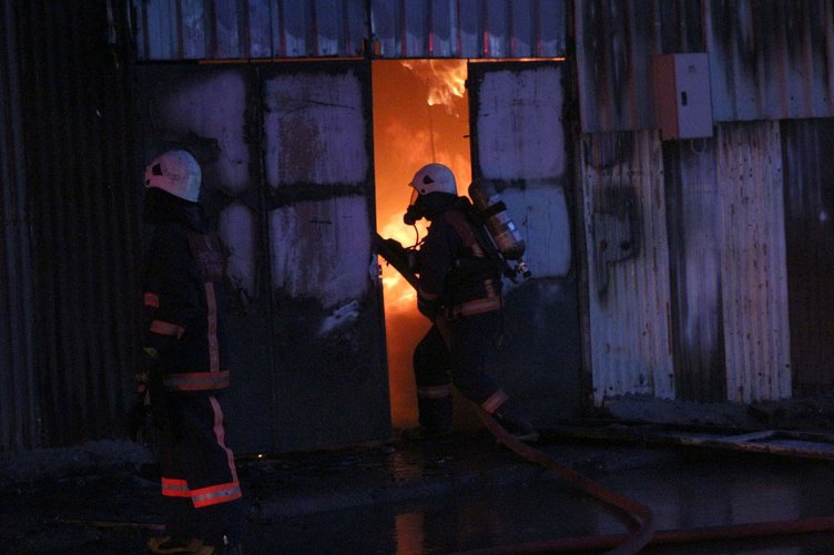 Son dakika: Sarıyer'de kurbanlık hayvanların bulunduğu barınakta yangın