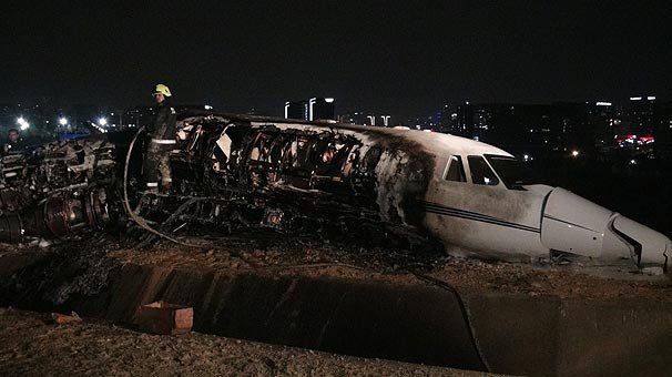 Atatürk Havalimanı’nda özel jet düştü!