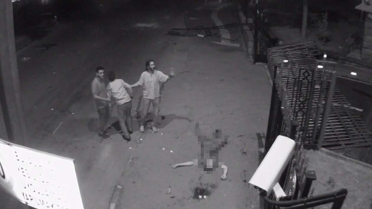 Şehit vatandaşların cenazelerini kaldırıma bıraktılar