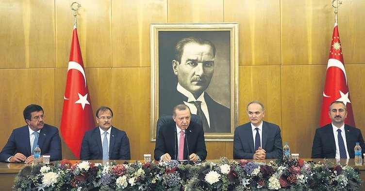 ‘Bu işin arkasından pis kokular geliyor’