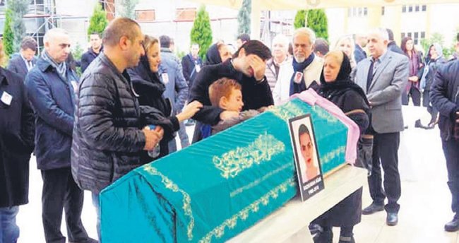 Ağar’dan gelinine gözyaşlarıyla veda