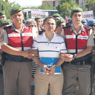 Çok yalan söylüyor hâkim bey