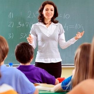 Öğretmenlere yemin geliyor