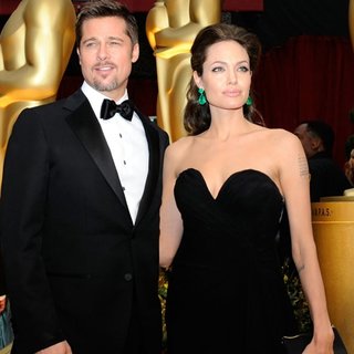 Angelina Jolie ve Brad Pitt’in evliliğini İlluminati mi bitirdi?