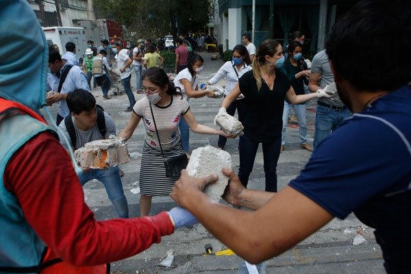 Meksika'daki depremde ölü sayısı artıyor