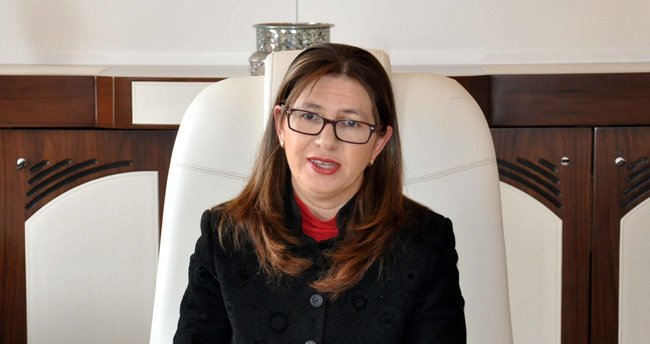 Tutuklanan kadın vali serbest