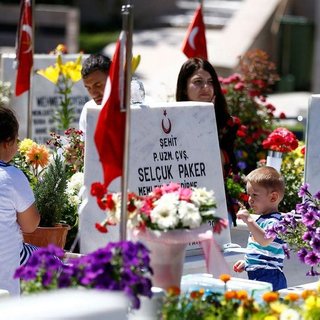 ‘Şehidimin bayramını kutluyorum’