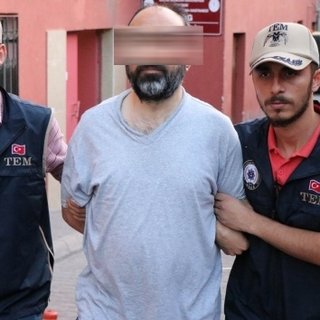 Firari FETÖ'cü saklandığı evde yakalandı!