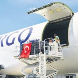 Umman’a uçakla canlı balık ihracatı