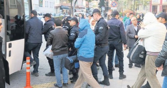 FETÖ’den 65 şüpheli tutuklandı