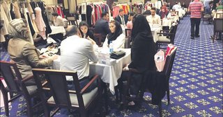 İç giyimciler balo salonunda büyüdü