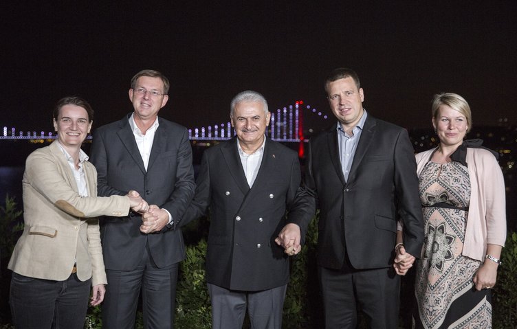 Başbakan Yıldırım, 3 lider ile çalışma yemeğinde bir araya geldi