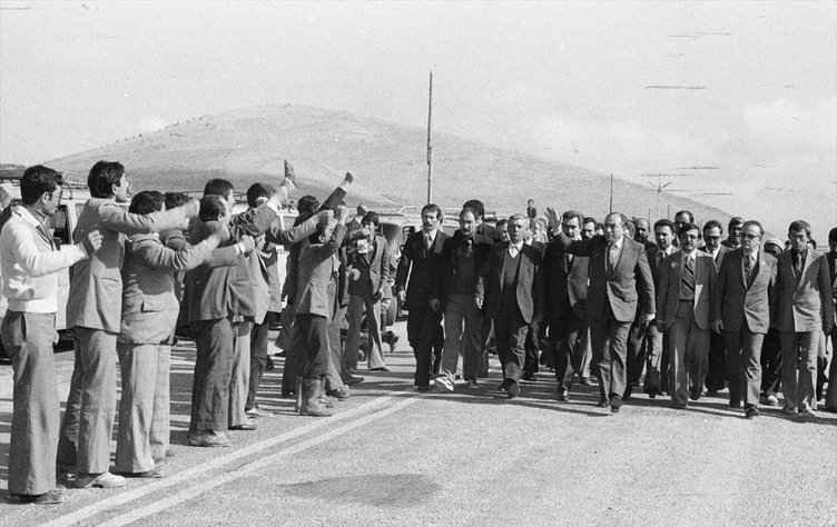 Başbuğ Alparslan Türkeş'in hiç görmediğiniz fotoğrafları
