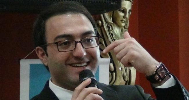 Eski TRT spikeri Yunanistan'a kaçarken yakalandı