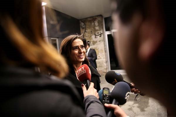 Başbakan'ın sanatçılardan tek isteği oldu