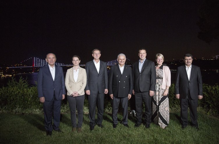 Başbakan Yıldırım, 3 lider ile çalışma yemeğinde bir araya geldi