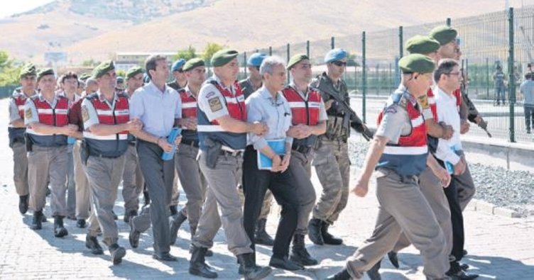 Darbeciyi dili ele verdi: Mutabık