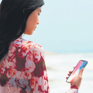 Yüz tanıyan iPhone X sahnede
