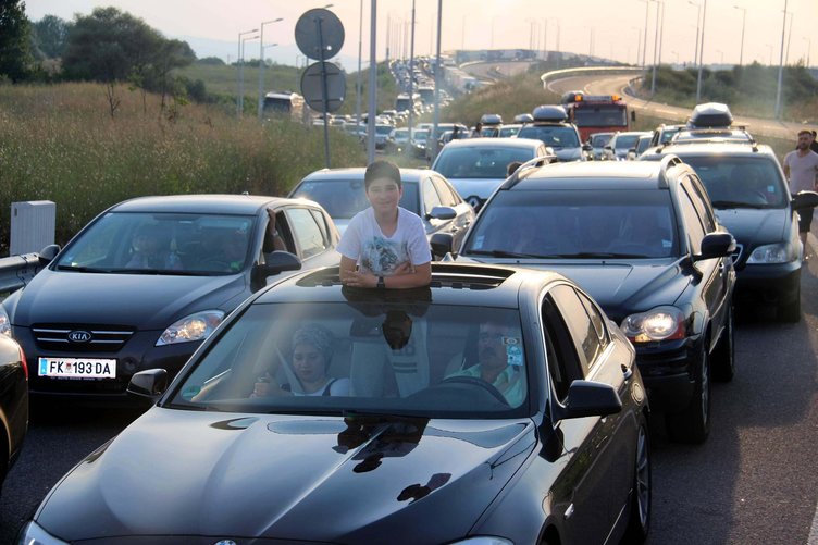 Gurbetçilerden Türkiye'ye rekor giriş