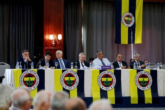 Ali Koç'un ardından Aziz Yıldırım'dan 2 dev hamle!