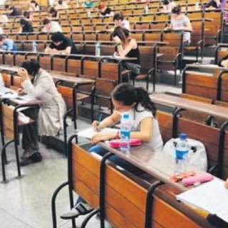 Fen bilimleri sınavı bugün, edebiyat yarın