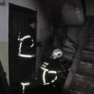 Suriyeli sığınmacıların kaldığı evde yangın!